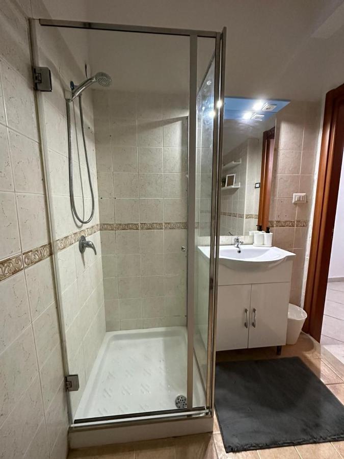 Bedroompompei With Free Parking Kültér fotó