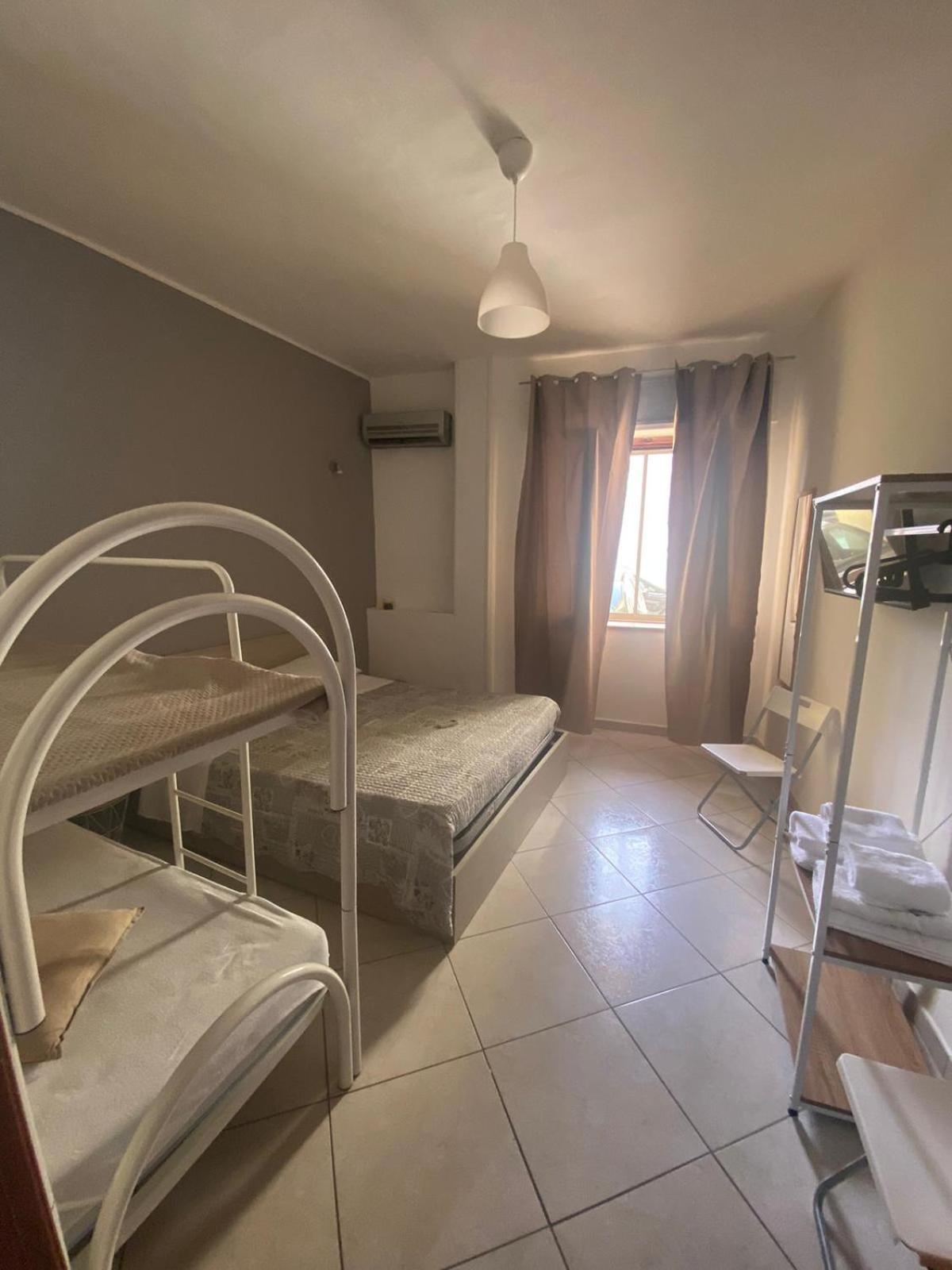 Bedroompompei With Free Parking Kültér fotó