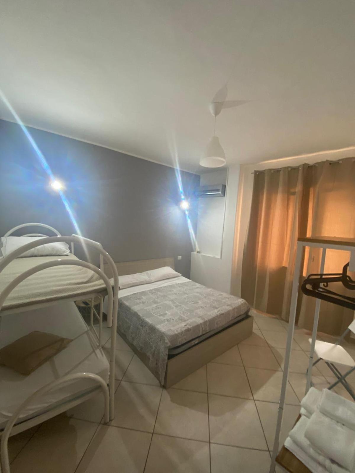 Bedroompompei With Free Parking Kültér fotó