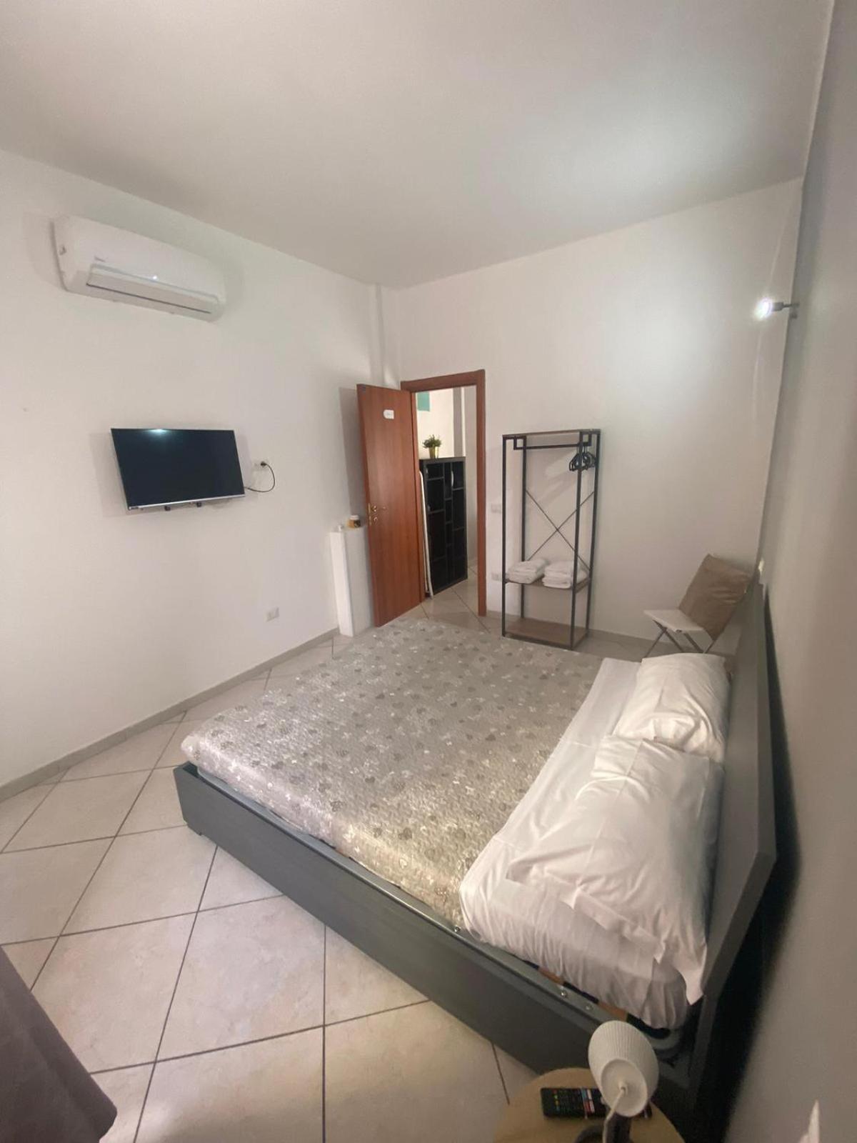 Bedroompompei With Free Parking Kültér fotó