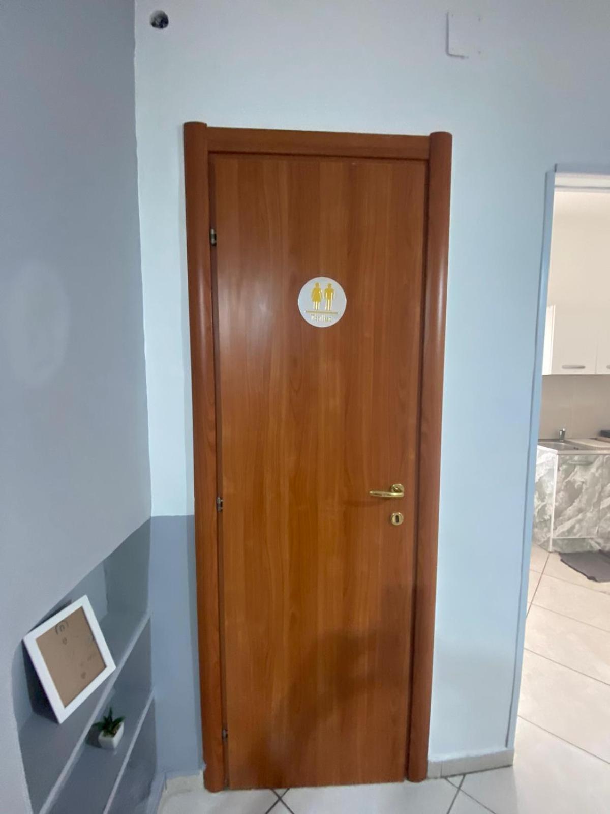 Bedroompompei With Free Parking Kültér fotó